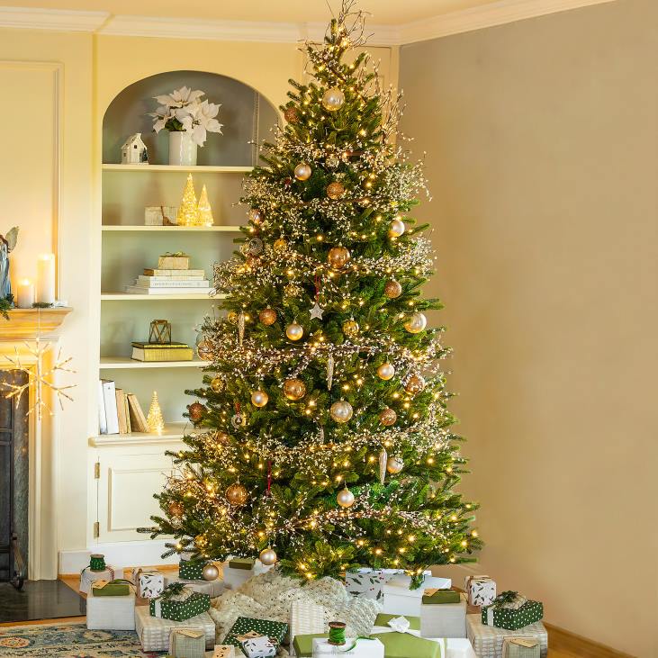 hooajalised ja kingitused 820L2497 7'3 sussexi kuuse jõulupuu sooja valge ja värvi muutvate LEDidega Plow & Hearth