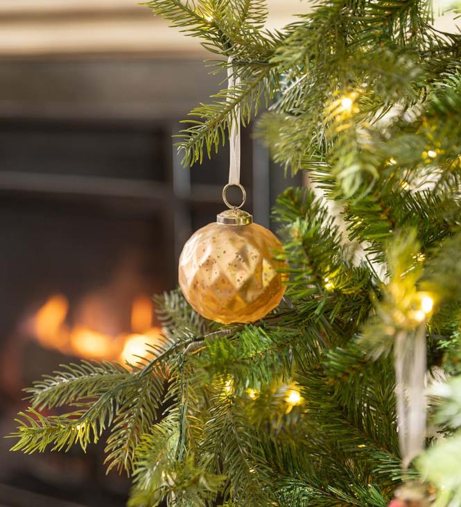 hooajalised ja kingitused 820L2243 ülisuured klaasist kuuseehted, komplektis 12 tk - punane/roheline/kuldne Plow & Hearth