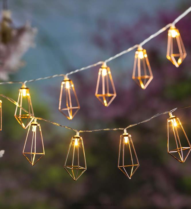 hoov & aed 820L196 patareitoitega geomeetrilised tuled - ruudukujulised Plow & Hearth