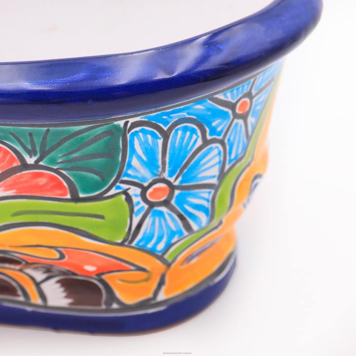 hoov & aed 820L972 valge ja tumepunane talavera ääreistutaja Plow & Hearth