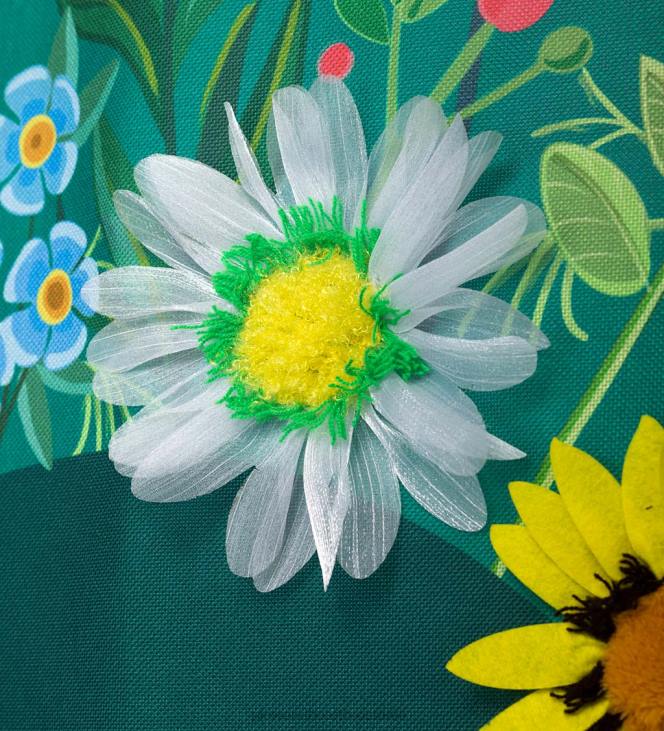 hoov & aed 820L623 metsalilled tervitavad mõisalippu Plow & Hearth