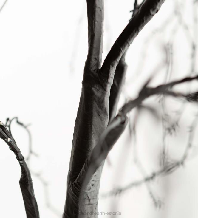 majatarbed 820L1530 sise-/välistingimustes halloween elektrivalgustusega must nutupaju, millel on lillad ledid Plow & Hearth