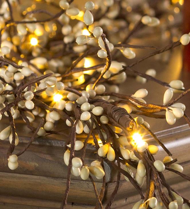 majatarbed 820L1694 patareitoitega valgustatud puhkusevanik - valge Plow & Hearth