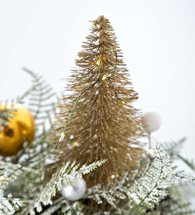 majatarbed 820L1706 valgustatud puhkusekeskus pudeliharjapuudega Plow & Hearth