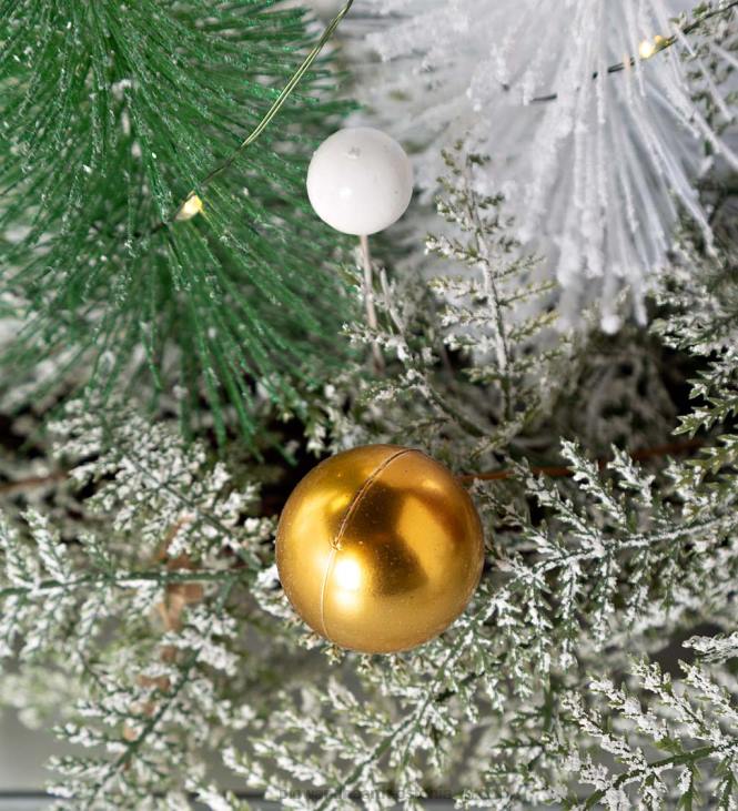 majatarbed 820L1706 valgustatud puhkusekeskus pudeliharjapuudega Plow & Hearth