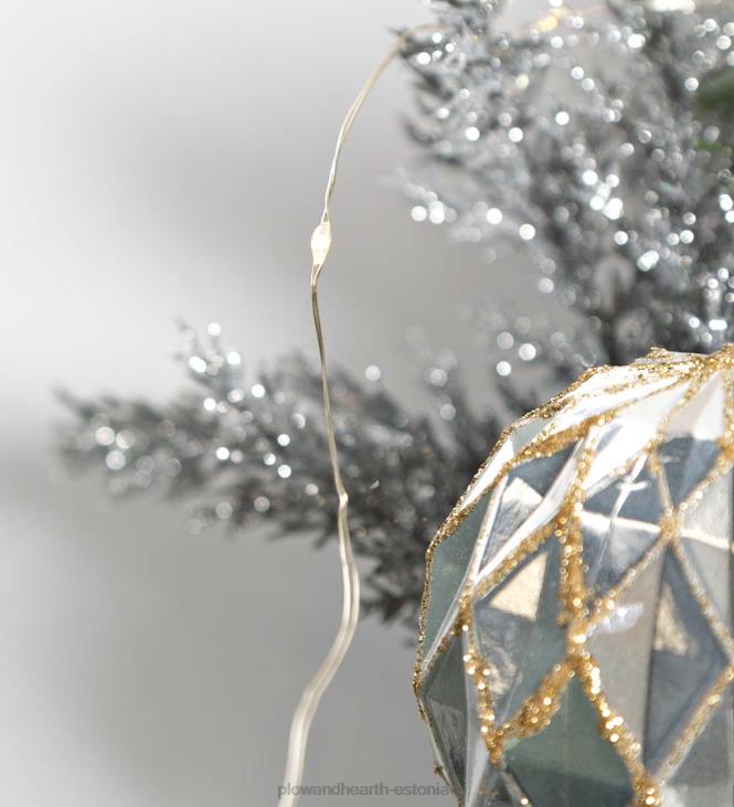 majatarbed 820L1707 valgustatud hõbedane igihaljas pühadepärja Plow & Hearth