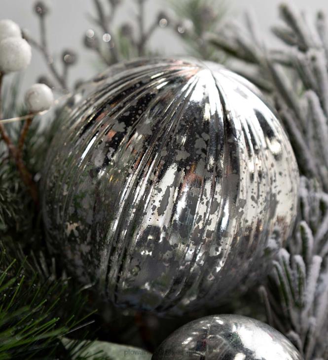 majatarbed 820L1712 valgustatud hõbedane igihaljas pühadepärg Plow & Hearth