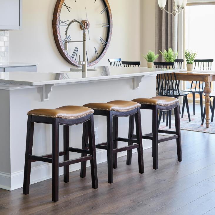 mööbel 820L2052 lena sadulaistme baaripukk - tan Plow & Hearth