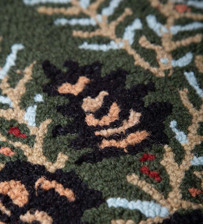 vaibad ja matid 820L1747 männikäbist käsitsi konksuga villane vaip Plow & Hearth